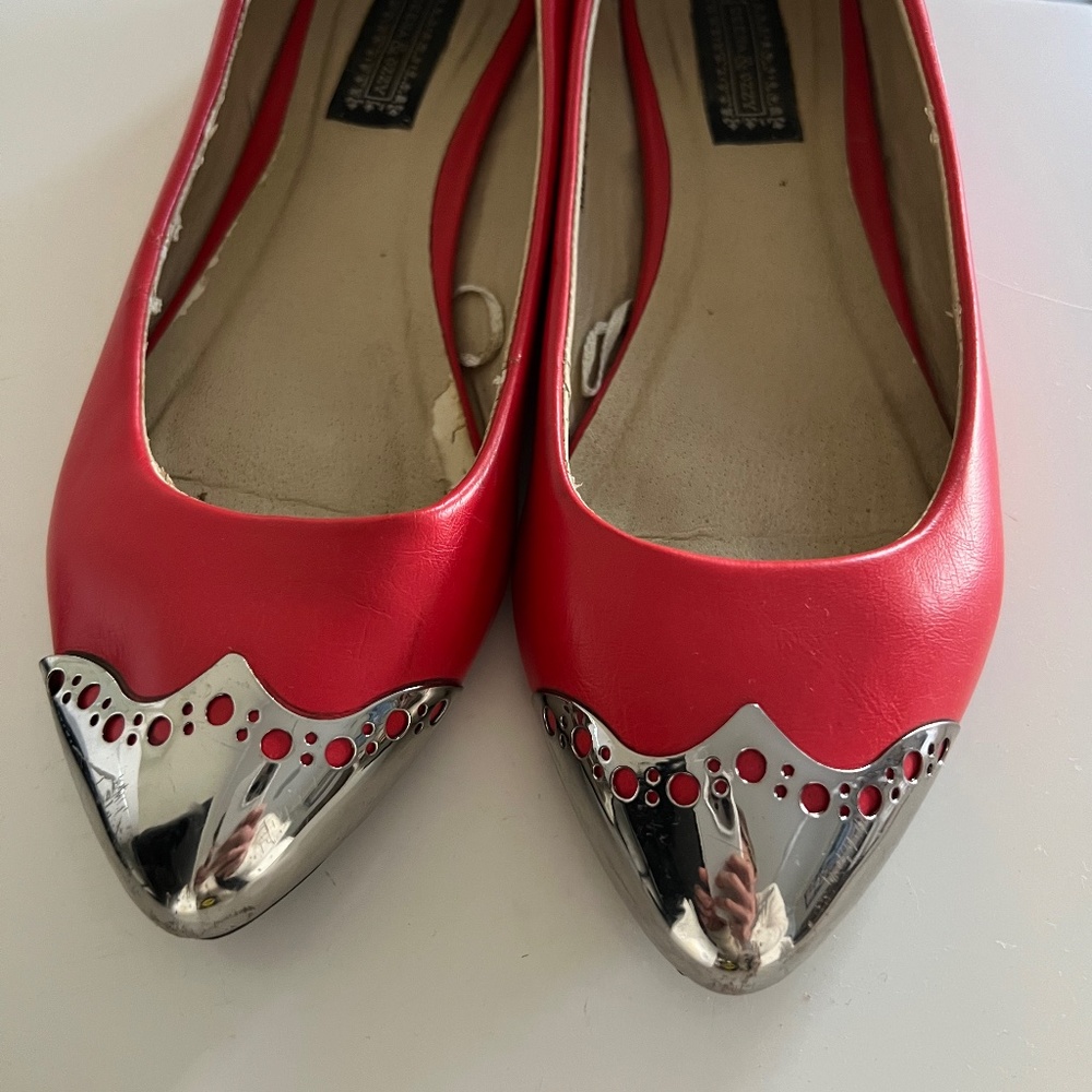 Deena & Ozzy pointy toe flats